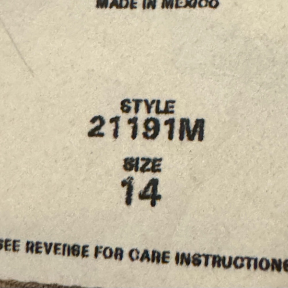 Appropriate Behavior Burgundy Print Sleeveless Ma… - image 3